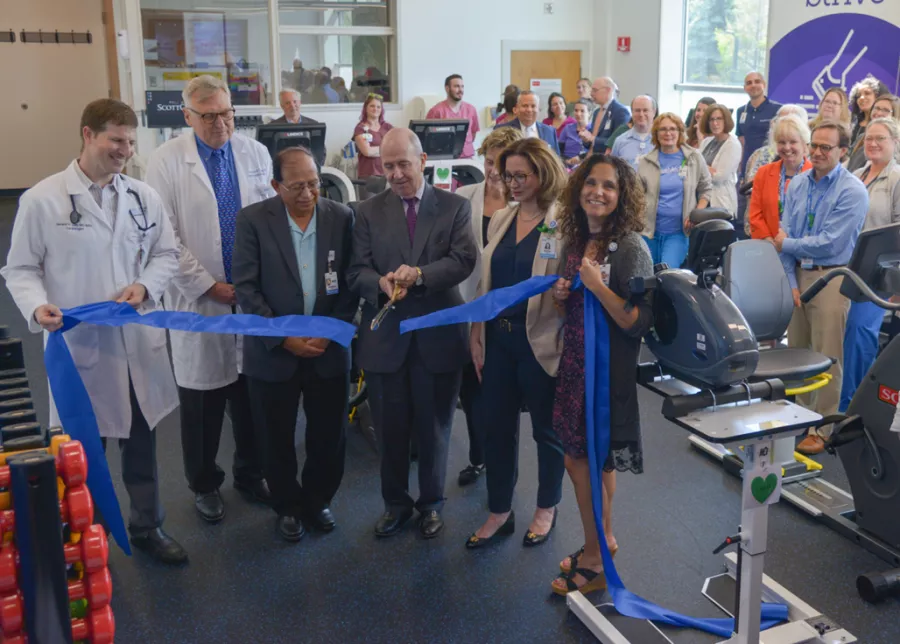 Cardiac rehab ribbon cutting MelroseWakefield