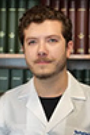 Efe Fakir, MD