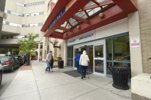 Tufts Medical Center Emergency Entrance